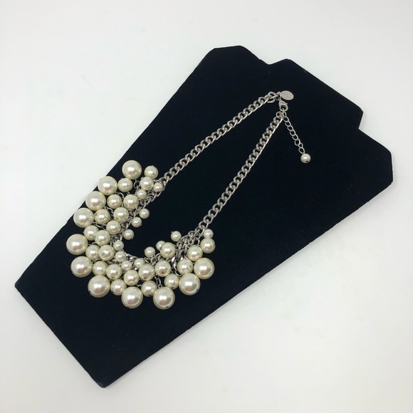 WHITE HOUSE BLACK MARKET Pearl  Statement Necklace - Picture 3 of 6